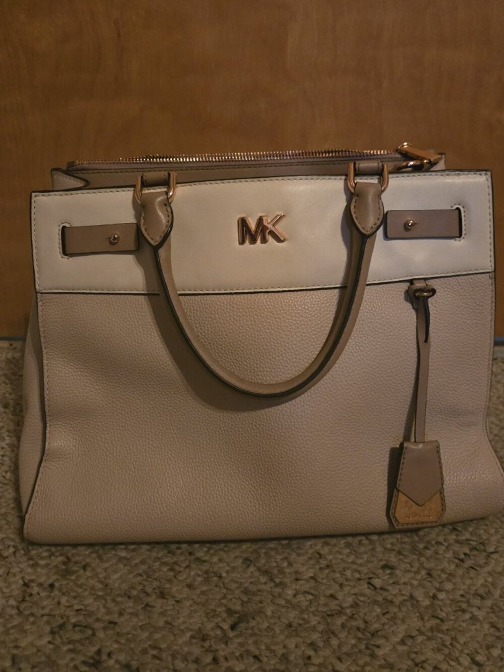 Michael Kors Reagan Large Leather Satchel (Soft Pink / Light Cream / Fawn)